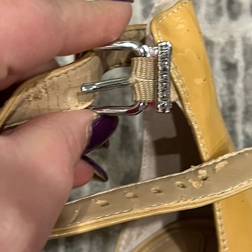 Gianni Bini Platform Kitten Heels Sandals Ankle Strap Mustard Yellow Size 6.5 M